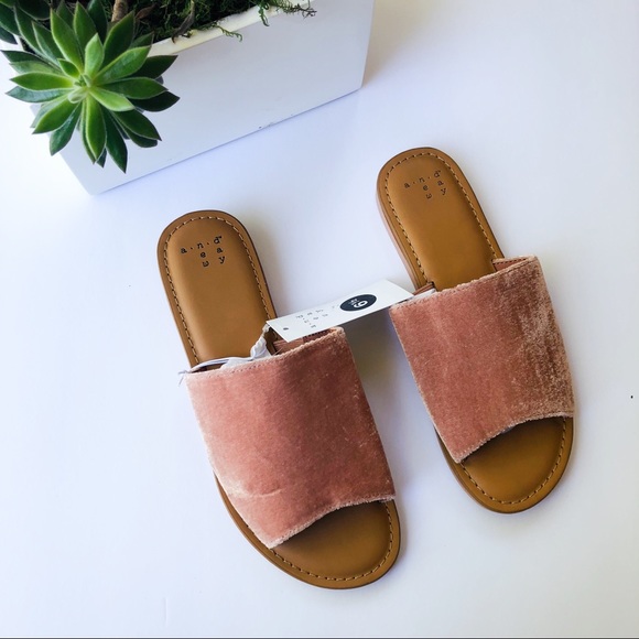 a new day Shoes - Slide Sandals Velvet A New Day Dorathea pink